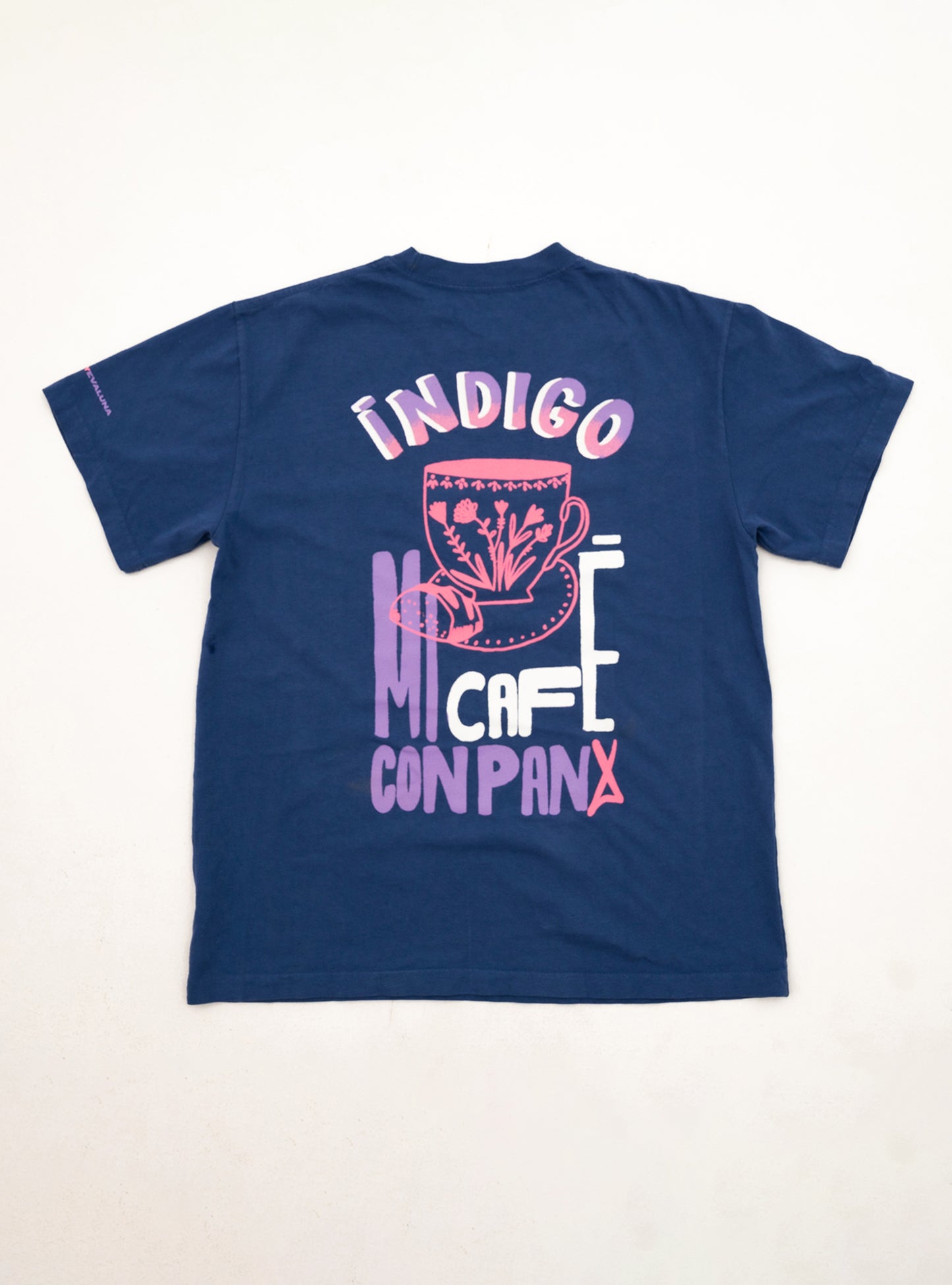 Café con Pan Camiseta Lavada Indigo