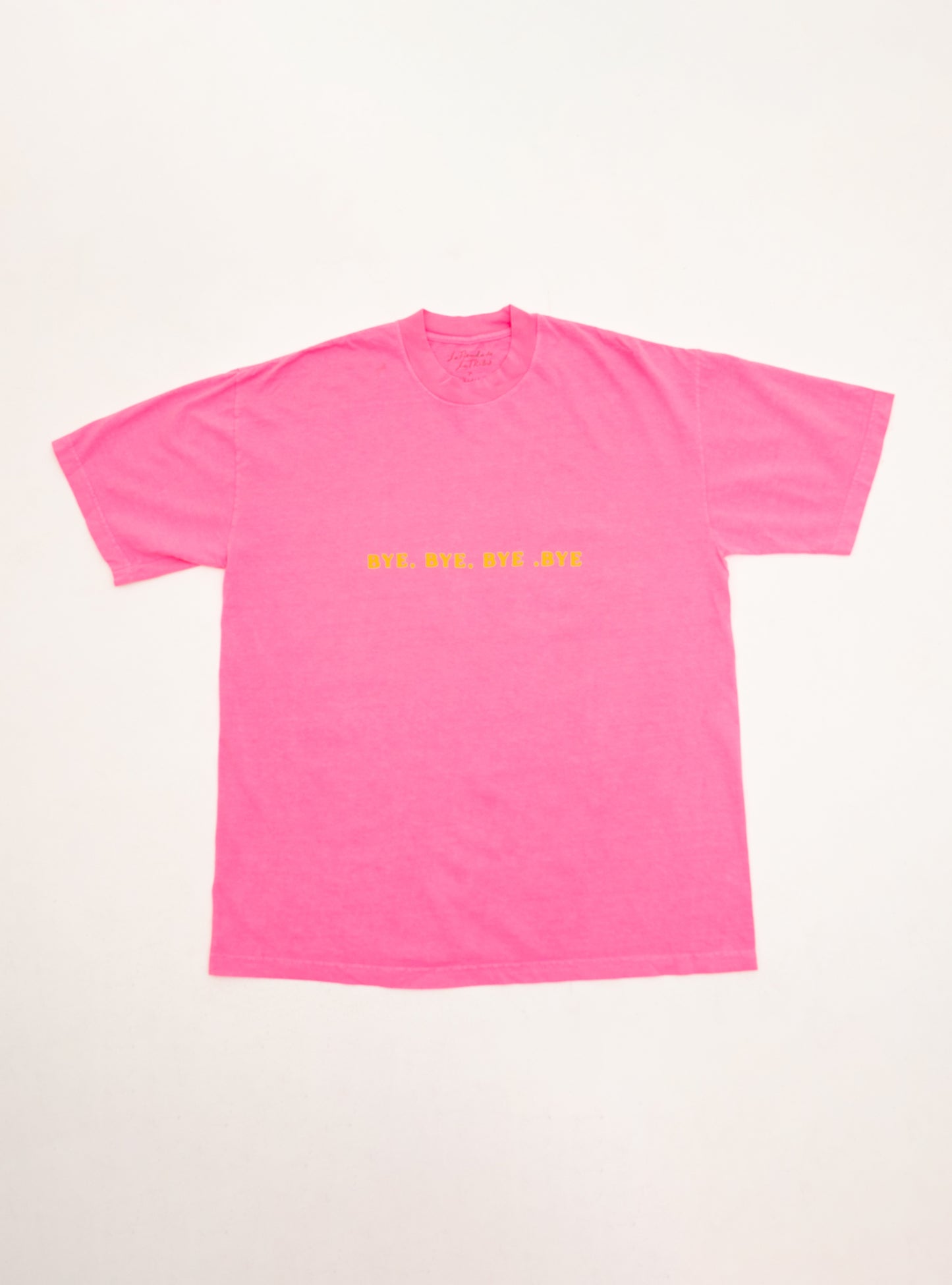 Camiseta Pesadilla Rosa Neón